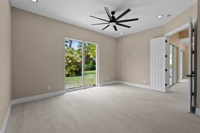 8774 SE Retreat Drive, Hobe Sound, FL 33455