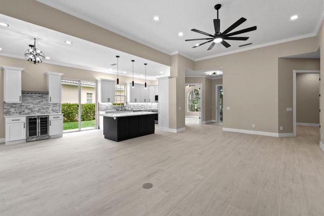 8774 SE Retreat Drive, Hobe Sound, FL 33455