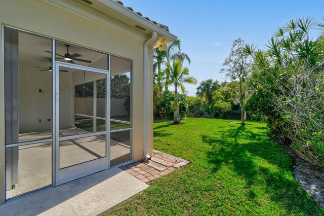 8774 SE Retreat Drive, Hobe Sound, FL 33455