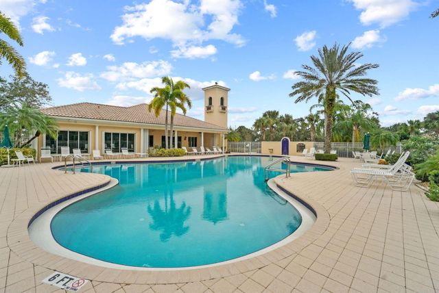 8774 SE Retreat Drive, Hobe Sound, FL 33455