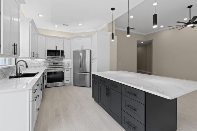 8774 SE Retreat Drive, Hobe Sound, FL 33455