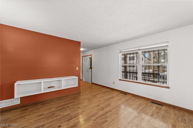 3739 W 36th Street, Cleveland, OH 44109