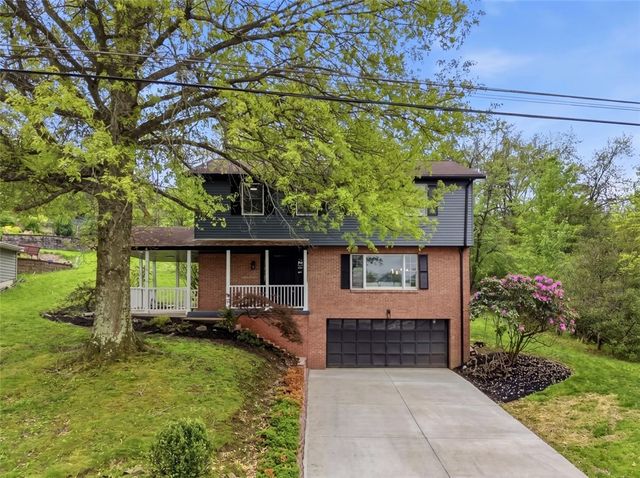 201 N Hazelwood Dr, N Franklin Twp, PA 15301