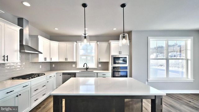 346 APLOMADO ST, Denver, PA 17517