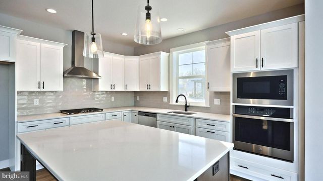 346 APLOMADO ST, Denver, PA 17517