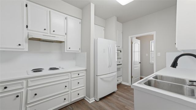 703 Lazy Bluff LN, New Braunfels, TX 78130