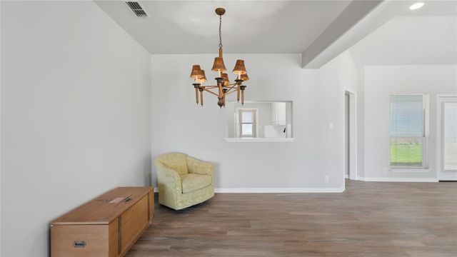 703 Lazy Bluff LN, New Braunfels, TX 78130