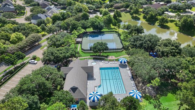 12009 Banks Run Drive, Pearland, TX 77584