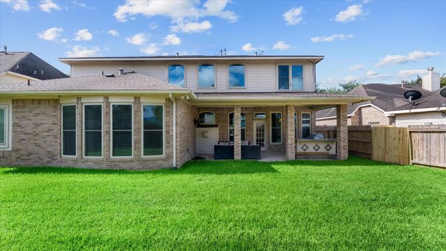 12009 Banks Run Drive, Pearland, TX 77584