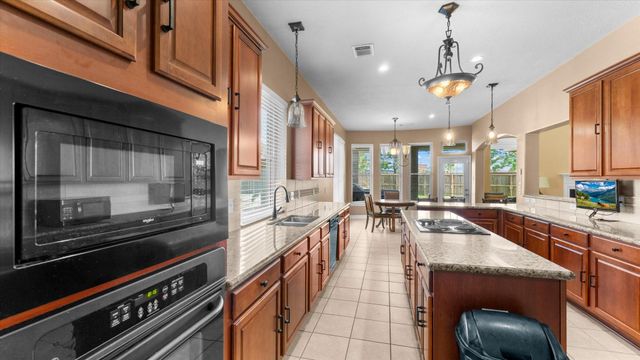 12009 Banks Run Drive, Pearland, TX 77584