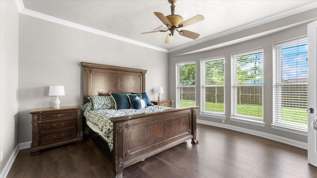 12009 Banks Run Drive, Pearland, TX 77584