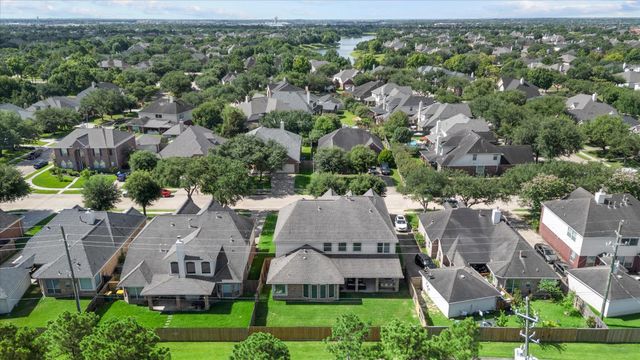 12009 Banks Run Drive, Pearland, TX 77584