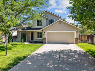 4676 W Hearst Dr, Meridian, ID 83642