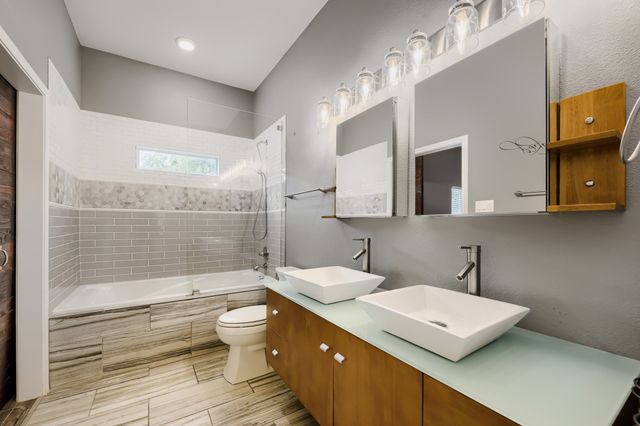 210 W Oak Street, Mansfield, TX 76063