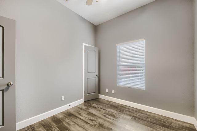 210 W Oak Street, Mansfield, TX 76063