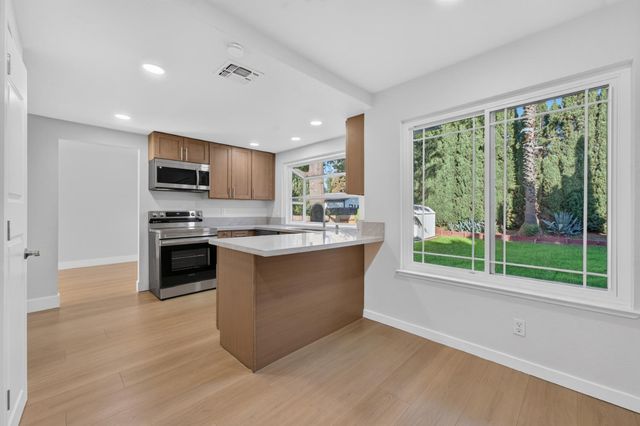 3949 Big Cloud Way, Antelope, CA 95843
