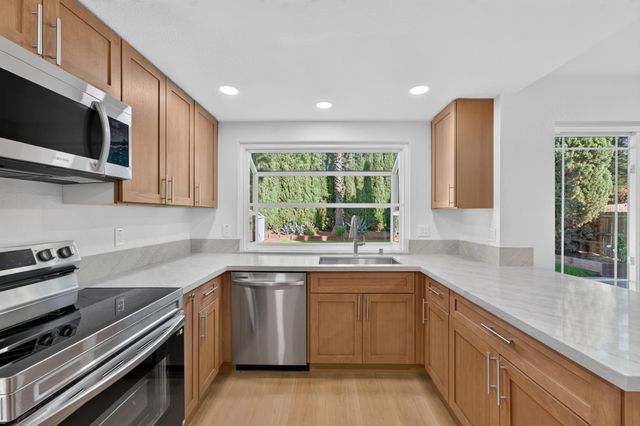 3949 Big Cloud Way, Antelope, CA 95843