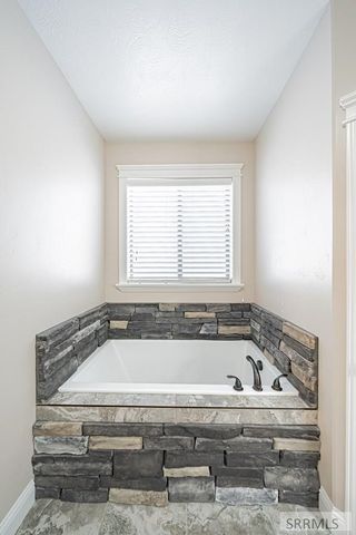 1810 S Bobwhite Drive, Ammon, ID 83401