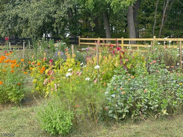 12 Baker Rd, Franklin Twp., NJ 08867