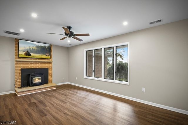 12 Baker Rd, Franklin Twp., NJ 08867