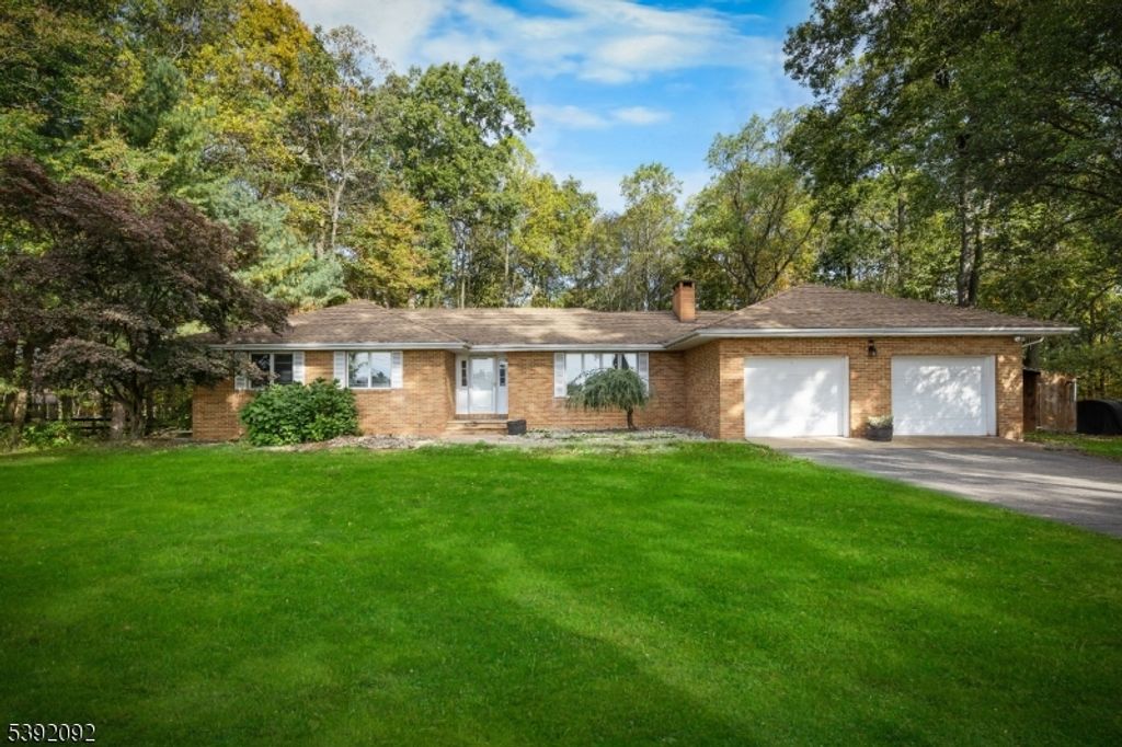 12 Baker Rd, Franklin Twp., NJ 08867