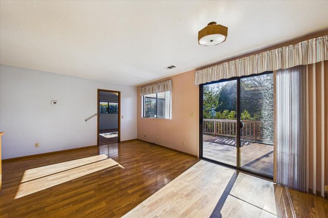 3581 Clifton Way, Fortuna, CA 95540