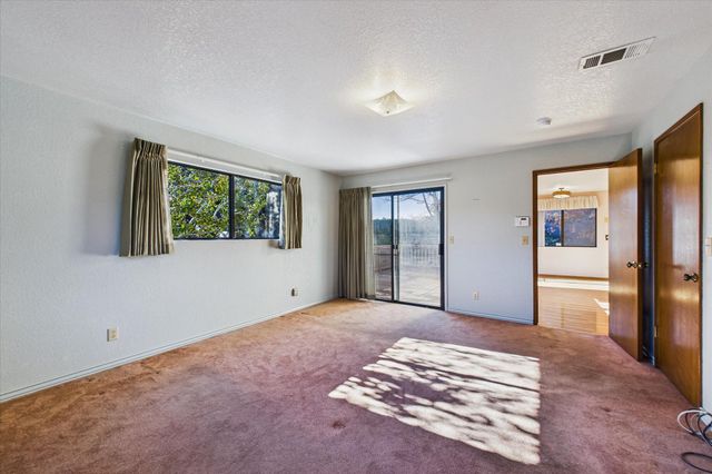 3581 Clifton Way, Fortuna, CA 95540