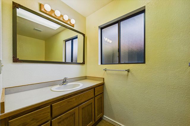 3581 Clifton Way, Fortuna, CA 95540