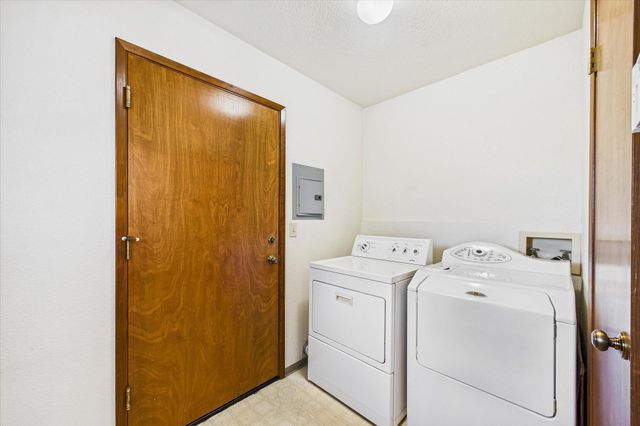 3581 Clifton Way, Fortuna, CA 95540