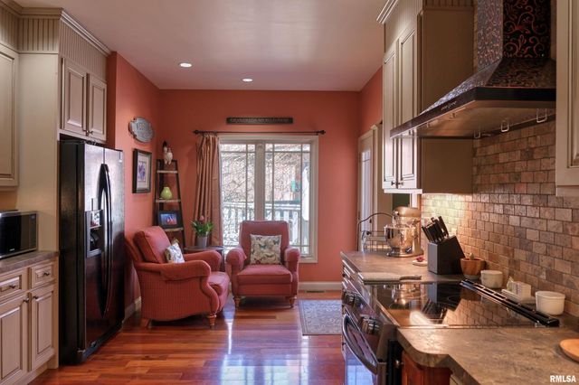 10950 PRESTWICK Drive, Benton, IL 62812