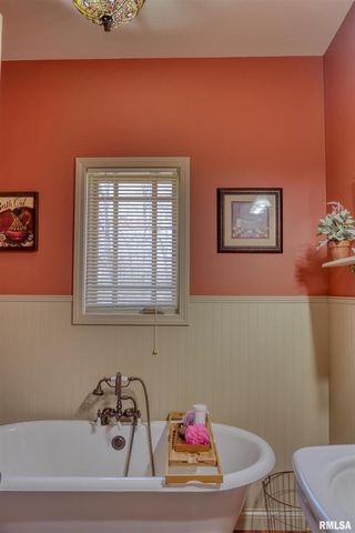 10950 PRESTWICK Drive, Benton, IL 62812