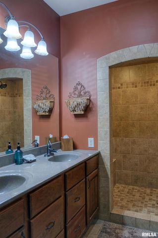 10950 PRESTWICK Drive, Benton, IL 62812