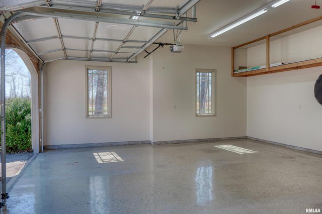 10950 PRESTWICK Drive, Benton, IL 62812