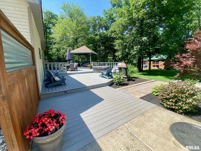 10950 PRESTWICK Drive, Benton, IL 62812