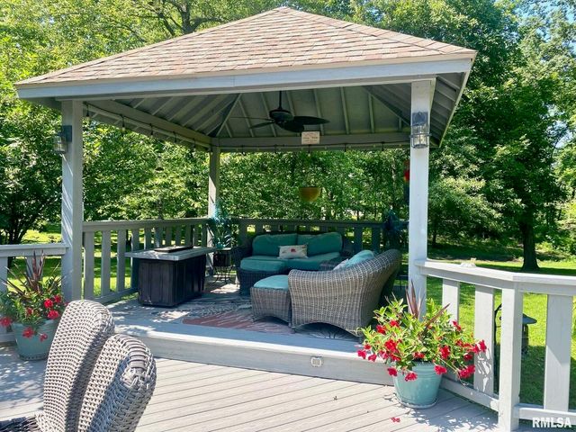 10950 PRESTWICK Drive, Benton, IL 62812