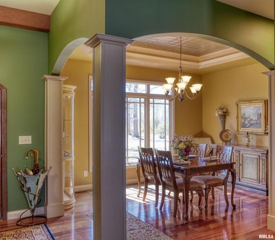 10950 PRESTWICK Drive, Benton, IL 62812