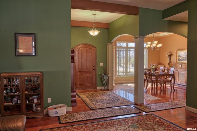 10950 PRESTWICK Drive, Benton, IL 62812