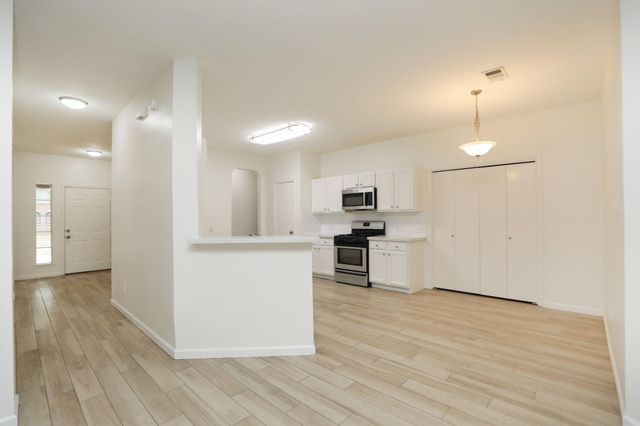 1126 Colonial Heights Drive, Richmond, TX 77406