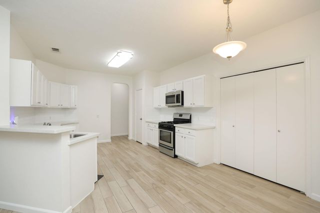 1126 Colonial Heights Drive, Richmond, TX 77406