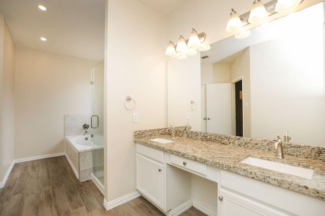 1126 Colonial Heights Drive, Richmond, TX 77406