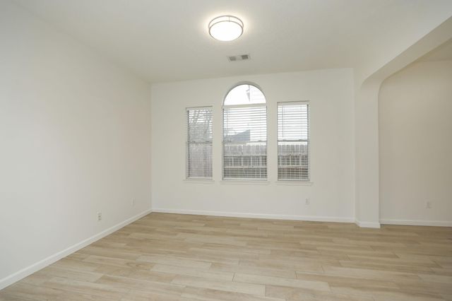 1126 Colonial Heights Drive, Richmond, TX 77406