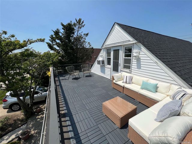 545 E Park Avenue, Long Beach, NY 11561