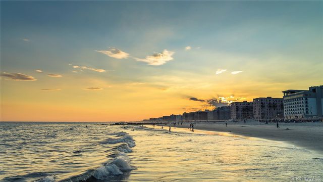 545 E Park Avenue, Long Beach, NY 11561