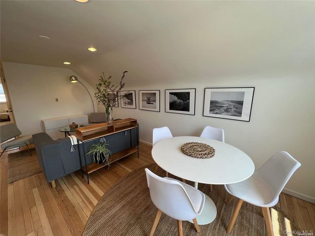 545 E Park Avenue, Long Beach, NY 11561