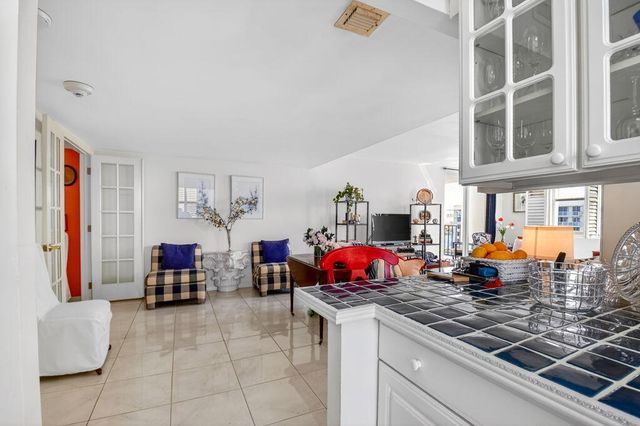 1701 S Flagler Drive 1809, West Palm Beach, FL 33401