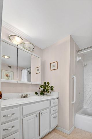 1701 S Flagler Drive 1809, West Palm Beach, FL 33401