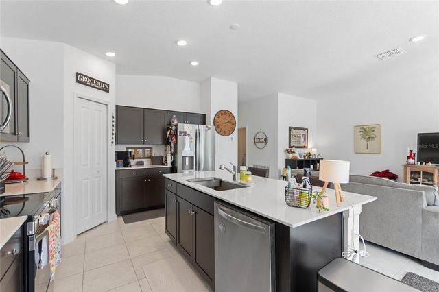 450 SANDBAR LANE, Haines City, FL 33844