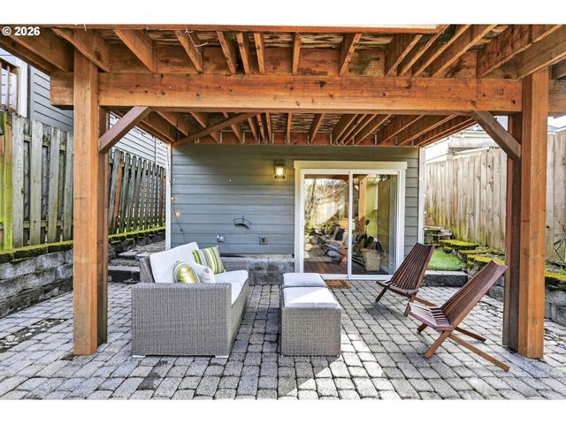 5603 Se OAK St, Portland, OR 97215