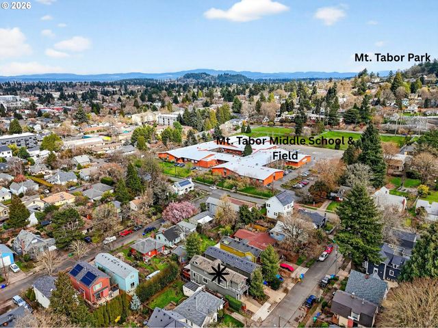 5603 Se OAK St, Portland, OR 97215