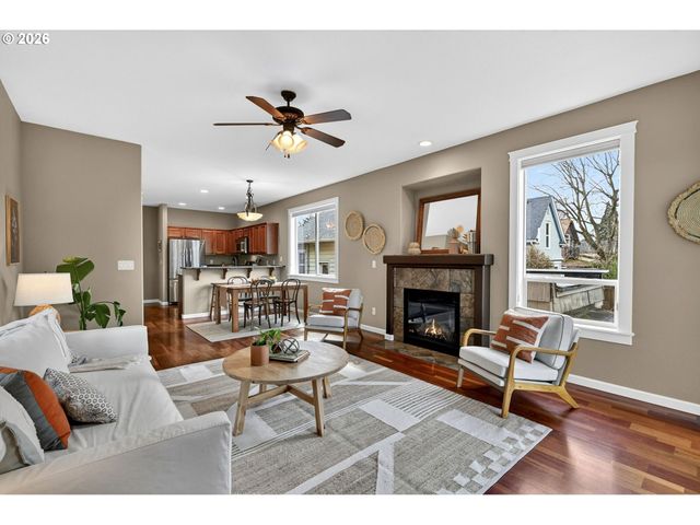 5603 Se OAK St, Portland, OR 97215